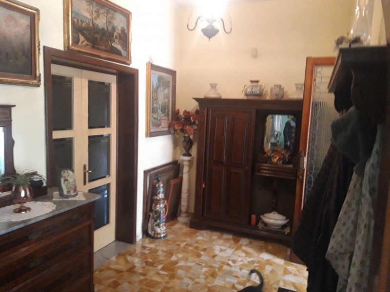Villa 313 mq  in Vendita a Montecatini-Terme